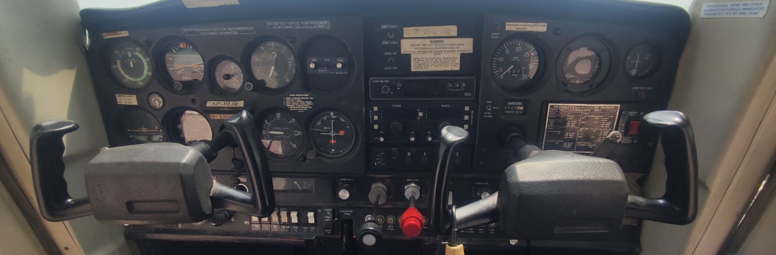 Cessna 152 APBLQ - Interior